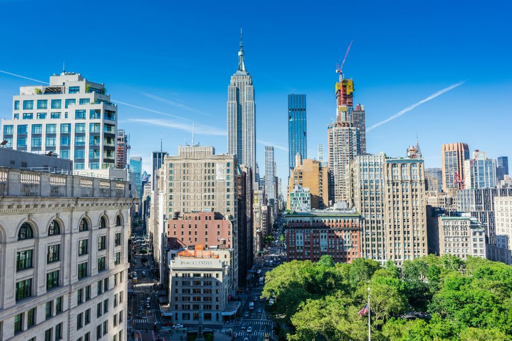 Tall buildings utilizing air rights in NYC